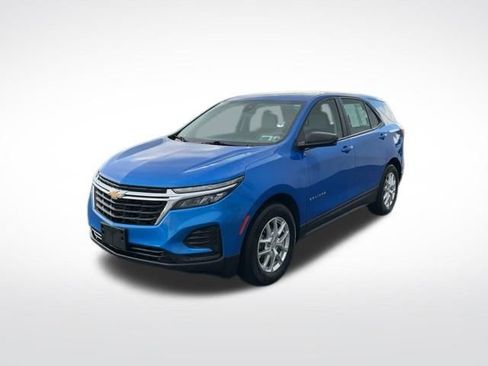 Used 2024 Chevrolet Equinox LS image 3