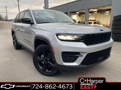Used 2023 Jeep Grand Cherokee Altitude