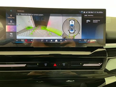 Used 2025 BMW 530i xDrive w/ Premium Package image 17