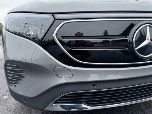 Used 2023 Mercedes-Benz EQB 300 4MATIC w/ Exclusive Package image 13