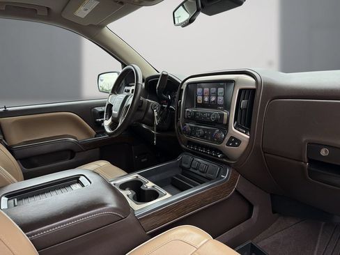 Used 2017 GMC Sierra 1500 Denali w/ Denali Ultimate Package AWD/4WD image 10