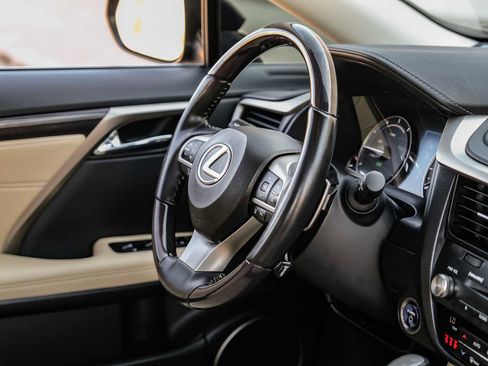 Used 2022 Lexus RX 450h AWD w/ Luxury Package image 15