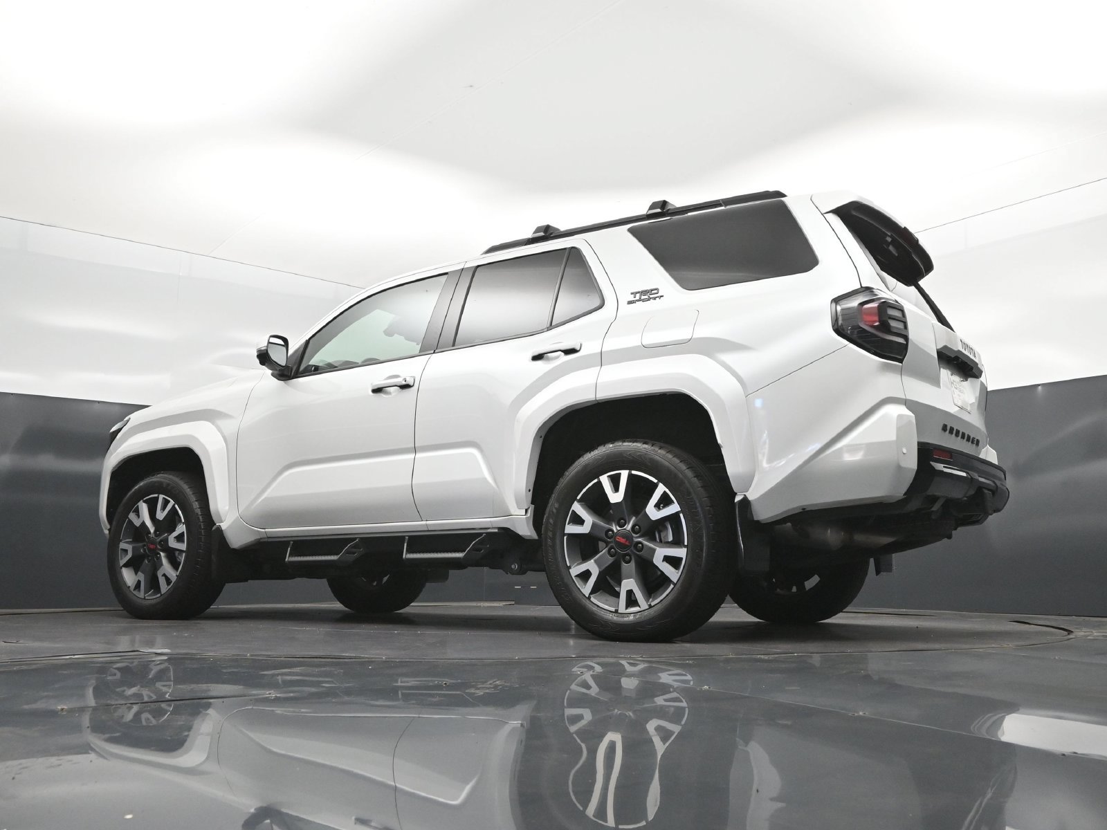Used 2025 Toyota 4Runner TRD Sport Premium w/ Tow Technology Package AWD/4WD image 40