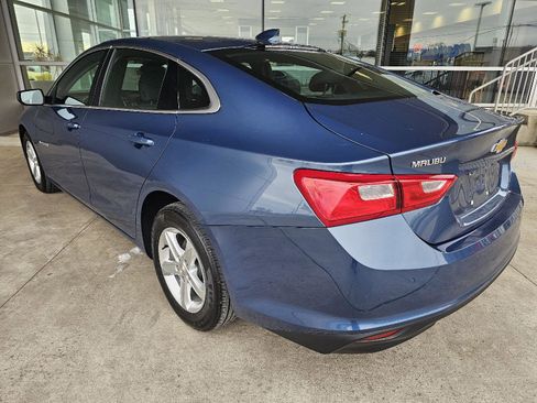Used 2024 Chevrolet Malibu LT image 3