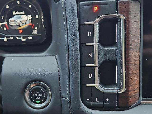 Used 2024 GMC Yukon XL Denali Ultimate AWD/4WD image 29