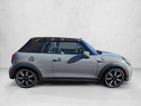 Used 2022 MINI Cooper S image 4