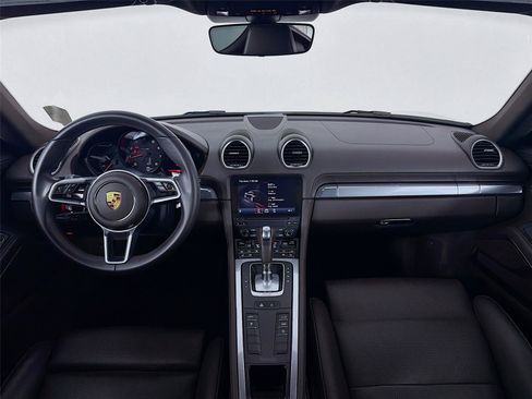 Used 2022 Porsche 718 Cayman RWD image 15