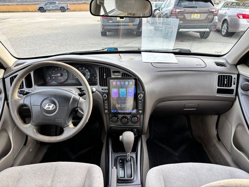 Used 2006 Hyundai Elantra GLS image 11