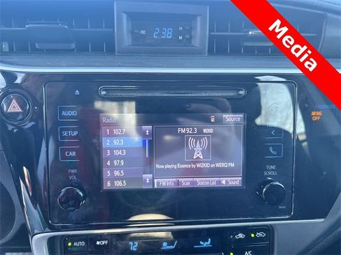 Used 2018 Toyota Corolla LE w/ Carpet Mat Package (TMS) image 30