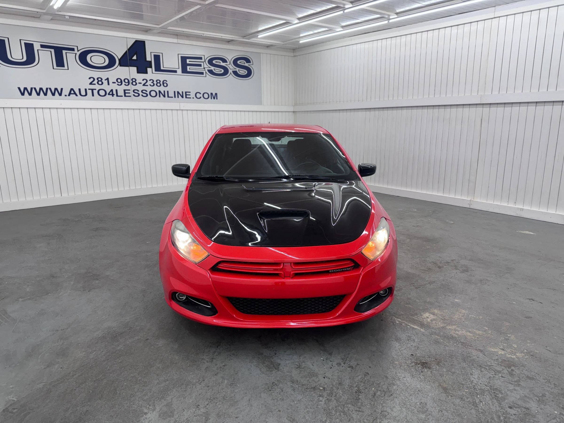 Used 2016 Dodge Dart SXT w/ Rallye Appearance Group FWD image 2