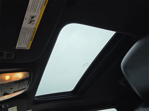 Used 2024 Dodge Durango GT image 29