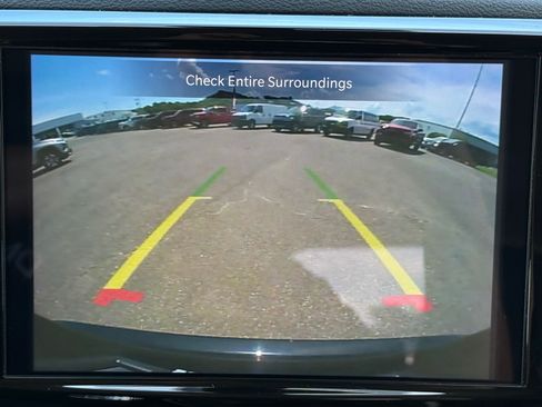 Used 2023 Chrysler Pacifica Touring-L FWD image 20