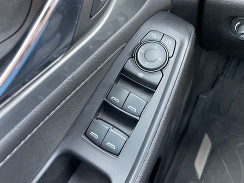 Used 2023 Chevrolet Traverse LT w/ LPO, Floor Liner Package AWD/4WD image 31