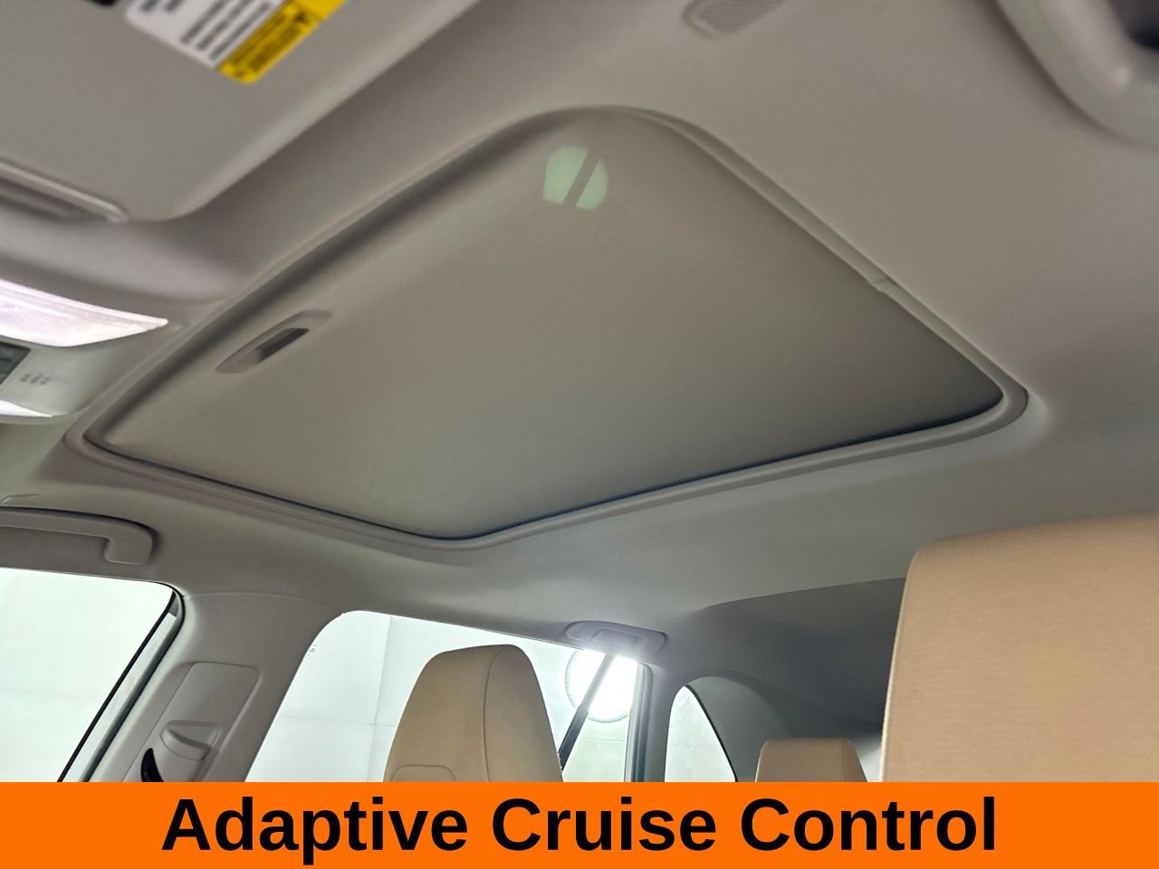 Used 2025 Toyota RAV4 XLE w/ Convenience Package FWD image 12