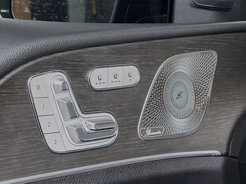 Used 2024 Mercedes-Benz GLE 350 4MATIC w/ AMG Line Exterior image 16