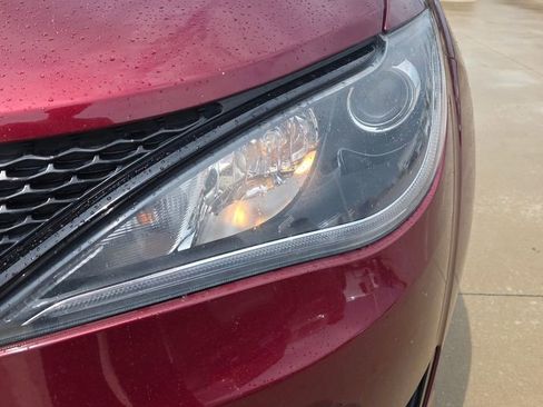 Used 2020 Chrysler Pacifica Touring-L Plus w/ Advanced Safetytec Group FWD image 9