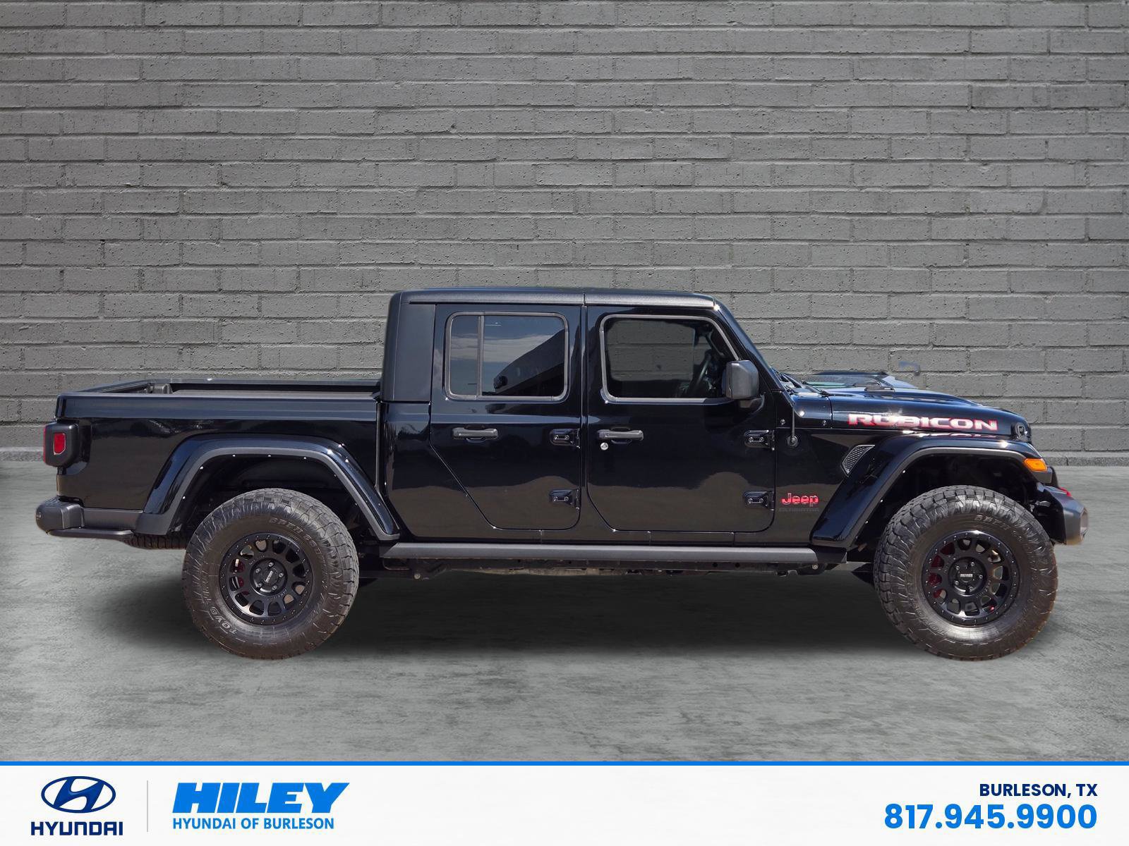 Used 2022 Jeep Gladiator Rubicon w/ Cold Weather Group AWD/4WD image 3