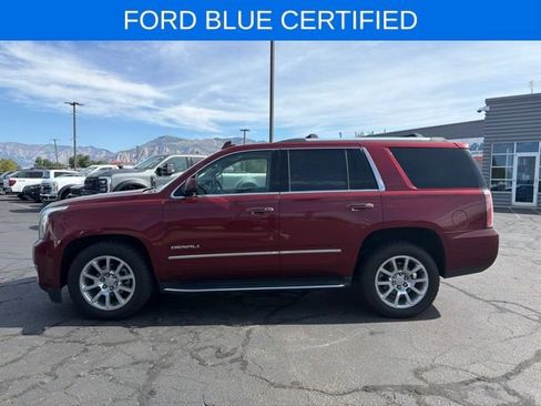 Used 2017 GMC Yukon Denali w/ Open Road Package AWD/4WD image 12