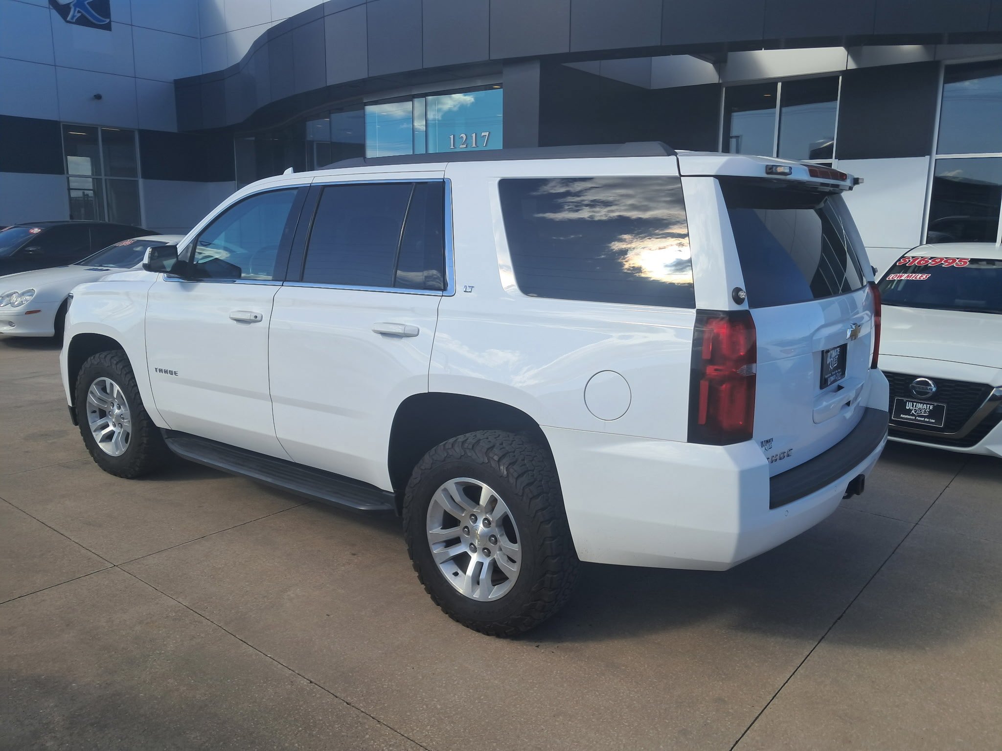 Used 2018 Chevrolet Tahoe LT AWD/4WD image 6