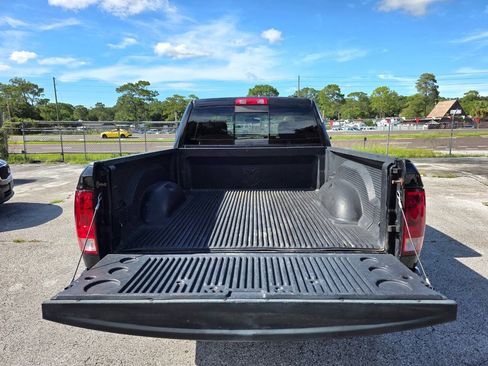 Used 2010 Dodge Ram 1500 Truck SLT RWD image 4