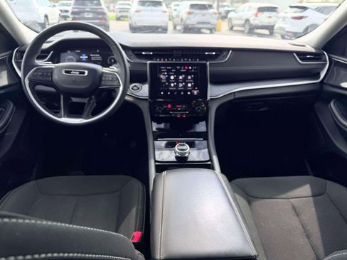 Used 2023 Jeep Grand Cherokee L Laredo w/ Luxury Tech Group I image 3