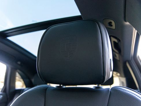 New 2026 Porsche Macan image 27