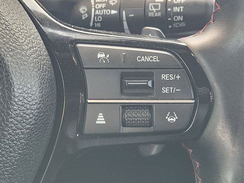 Certified 2025 Honda Pilot Black Edition image 28