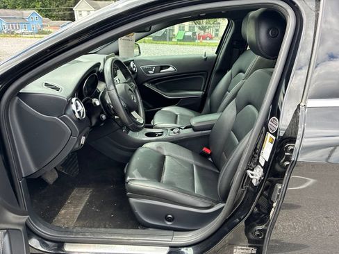 Used 2019 Mercedes-Benz GLA 250 4MATIC image 15