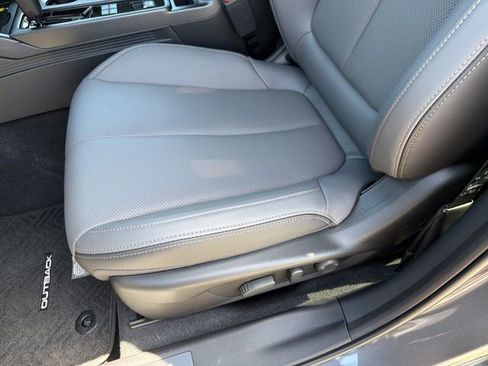 New 2026 Subaru Outback Limited AWD/4WD image 21