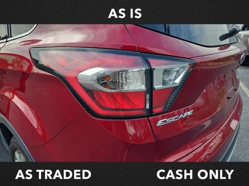Used 2017 Ford Escape Titanium FWD image 36
