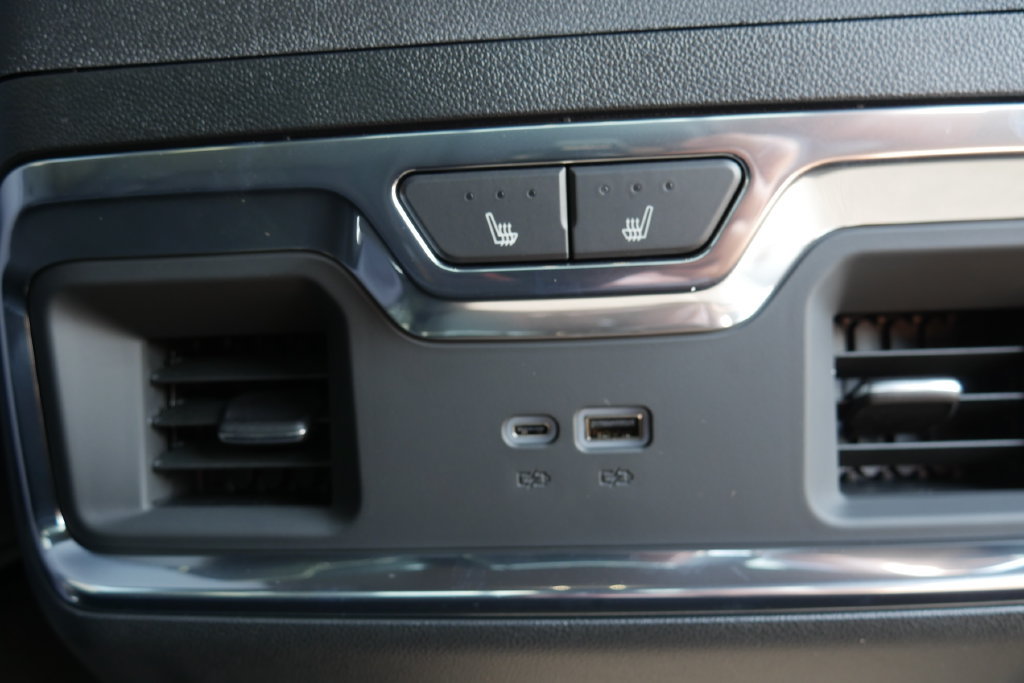New 2026 Chevrolet Silverado 2500 High Country AWD/4WD image 21