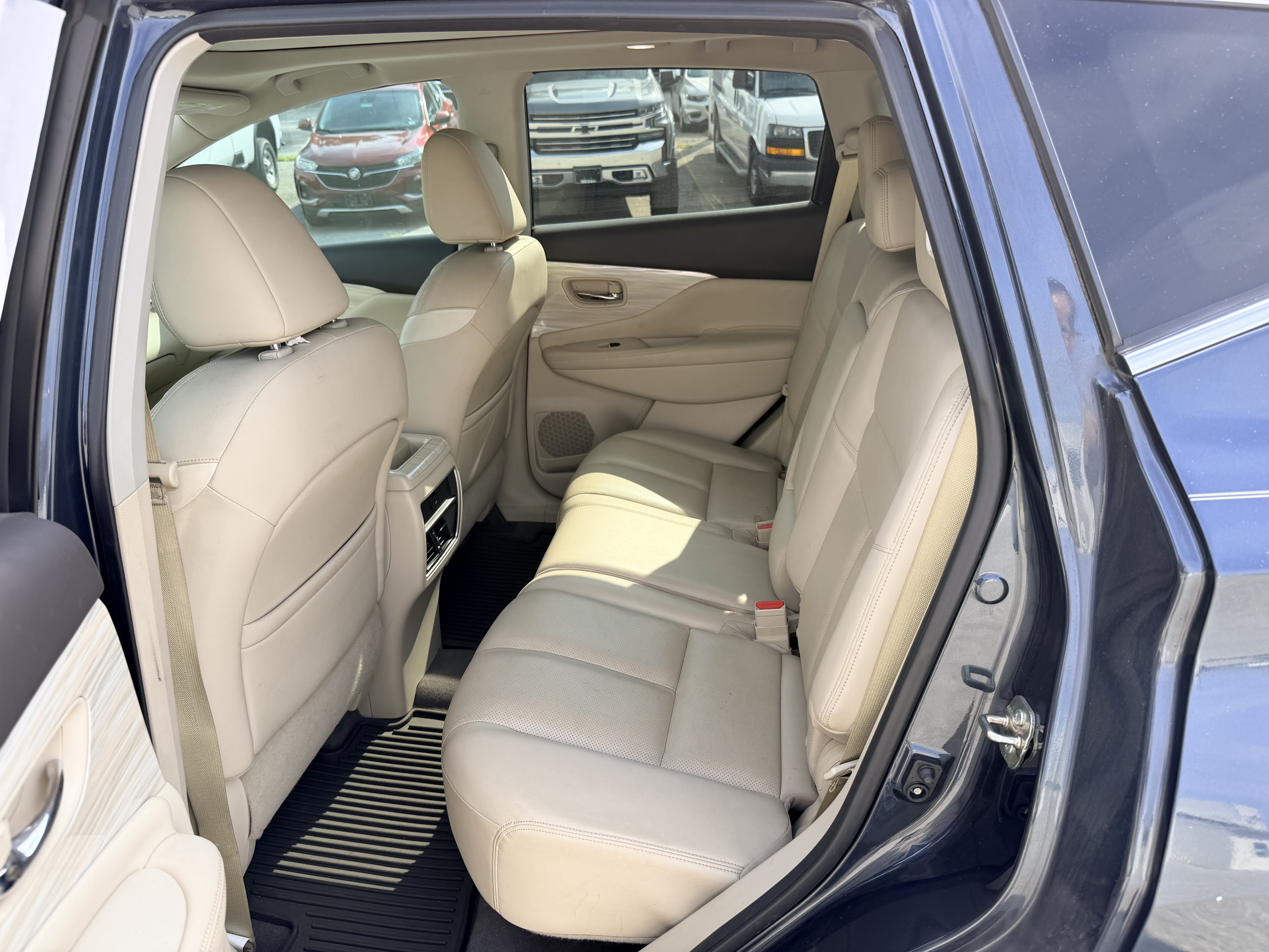 Used 2017 Nissan Murano SL w/ SL Technology Package FWD image 11