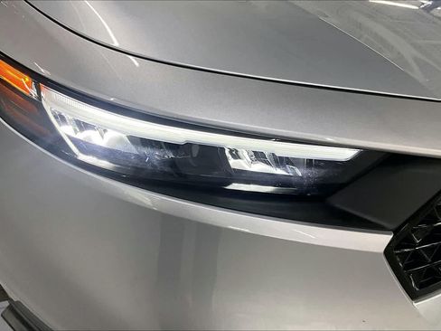 Used 2025 Honda Accord SE image 27