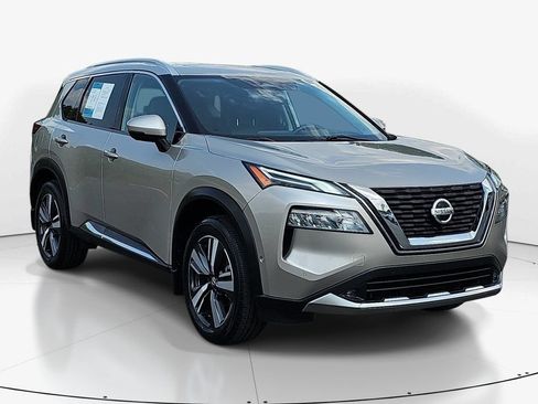 Used 2021 Nissan Rogue Platinum FWD image 3