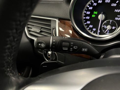 Used 2014 Mercedes-Benz GL 550 4MATIC image 35