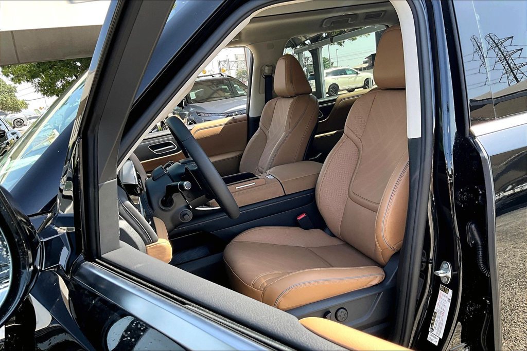 New 2027 INFINITI QX80 Luxe w/ Cargo Package AWD/4WD image 16