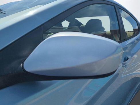 Used 2013 Hyundai Elantra GLS image 12