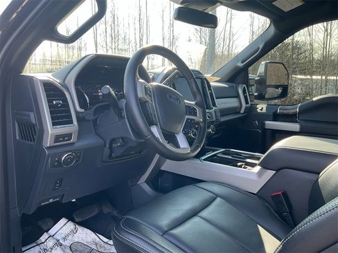 Used 2022 Ford F250 Lariat w/ Chrome Package image 15