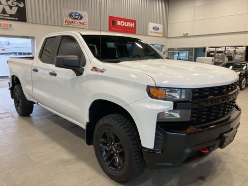 Used 2019 Chevrolet Silverado 1500 Custom Trail Boss image 3