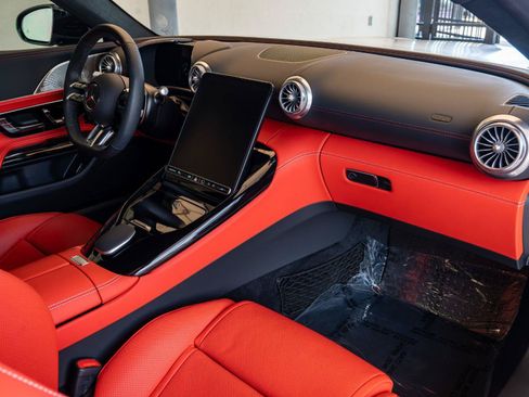 Used 2025 Mercedes-Benz AMG GT 63 image 19