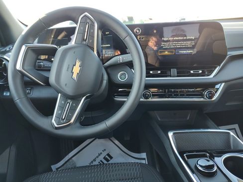 New 2026 Chevrolet Equinox LT image 11