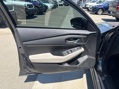 Used 2024 Honda Accord EX image 11