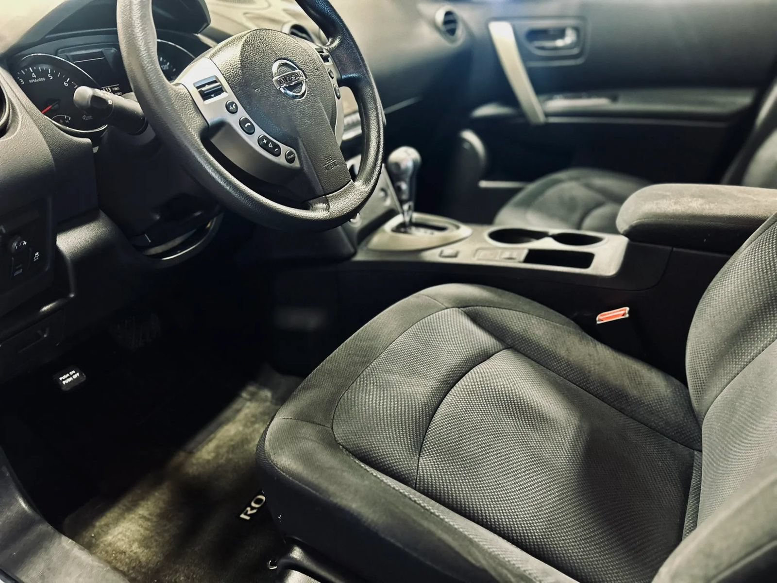 Used 2015 Nissan Rogue S w/ Convenience Package AWD/4WD image 10