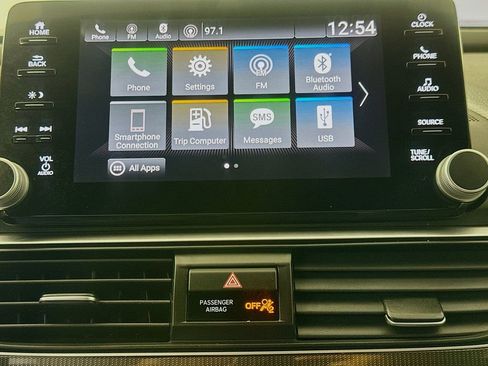 Used 2018 Honda Accord Sport image 16