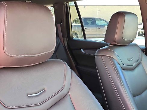 Used 2025 Cadillac XT6 Luxury FWD image 18