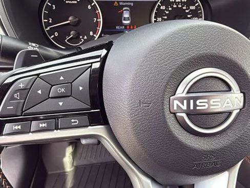 New 2025 Nissan Altima 2.5 SR image 32