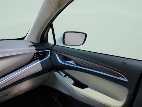 Used 2023 Buick Enclave Avenir w/ Avenir Technology Package FWD image 13