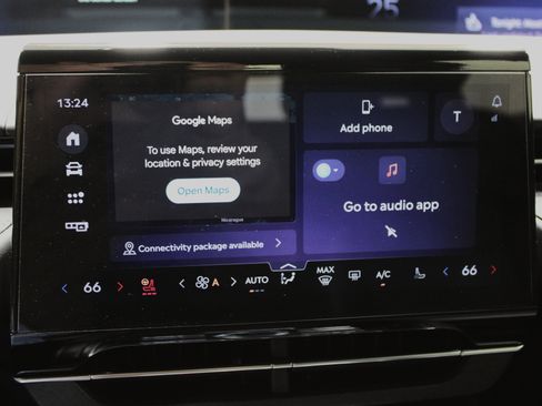 Certified 2024 Lincoln Nautilus Reserve w/ Equipment Group 202A image 16