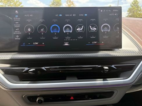 Used 2023 BMW XM AWD/4WD image 28