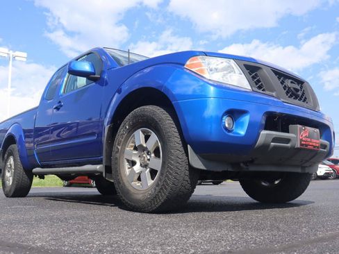Used 2013 Nissan Frontier PRO-4X AWD/4WD image 17